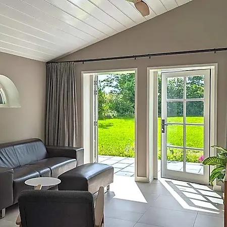 Het Zomerhuis 4*